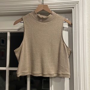 Everlane cropped mockneck tan tank, Size L